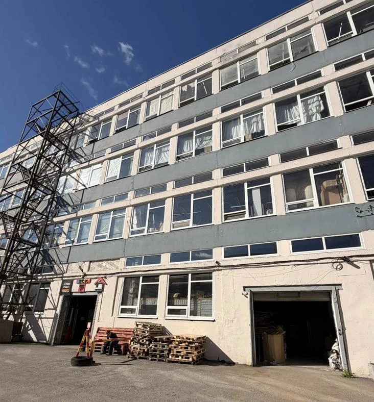 Производственно-административное здание №1 — 16 225 м²
